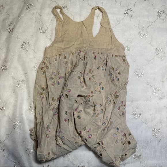 vintage cream embroidered babydoll tank – size small (best fit) - Picture 4 of 4